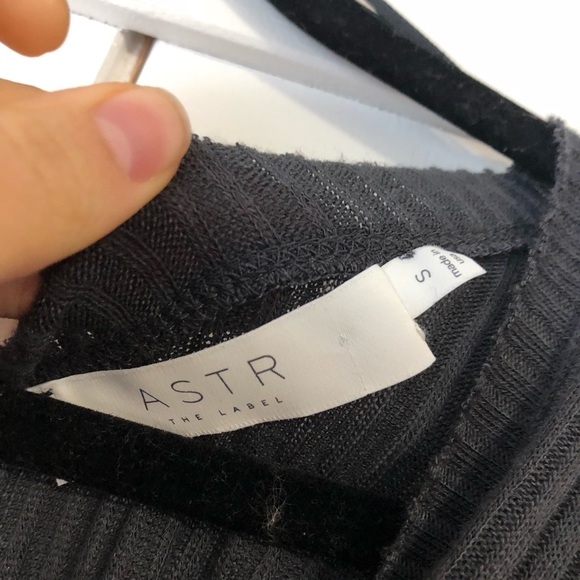 ASTR front knot cropped sweater - Picture 5 of 5